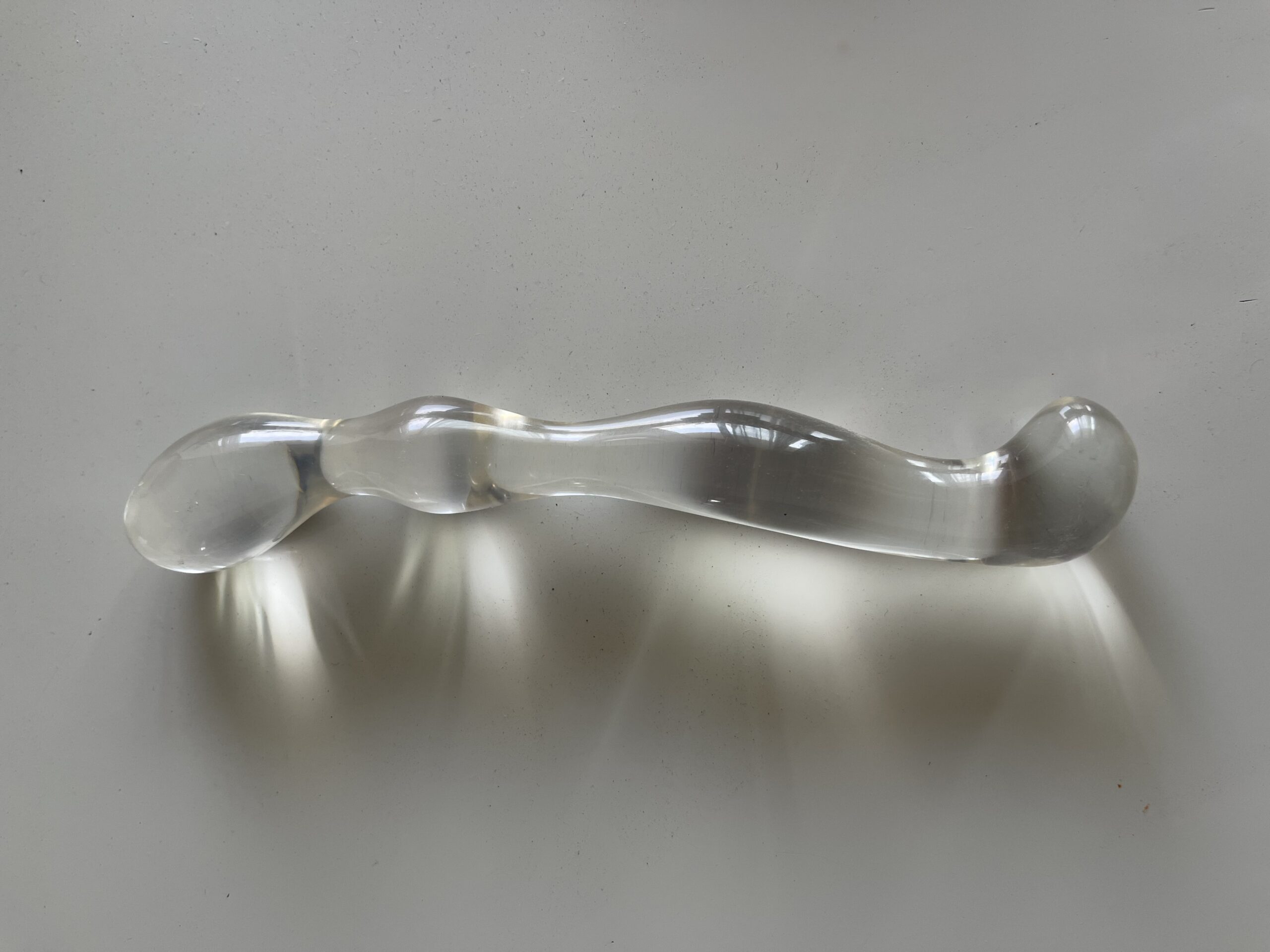 アナルディルドで遊んでいたら奥に入って取れなくなって焦った アナルディルドで遊んでいたら奥に入って取れなくなって焦った